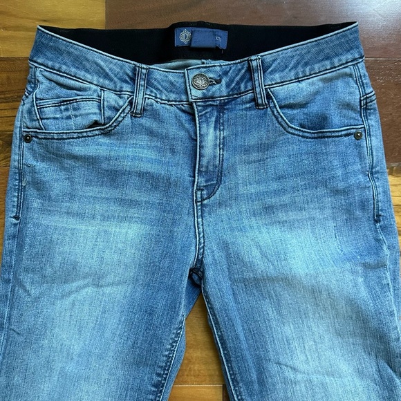 Democracy Ab Solution Jeans - Picture 2 of 8